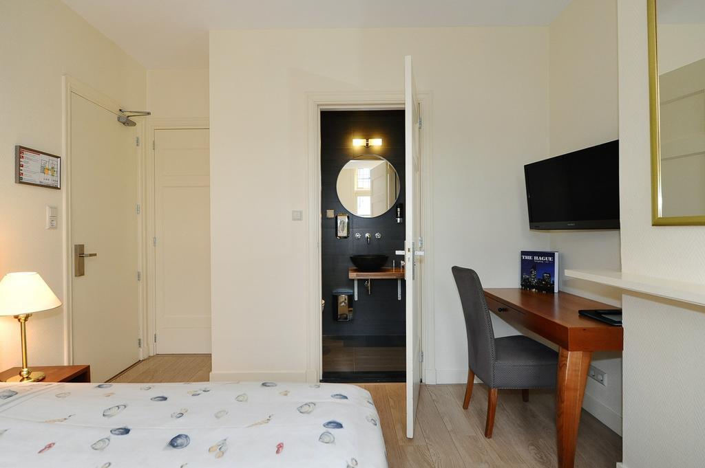 Hotel Bor Scheveningen Den Haag Ruang foto
